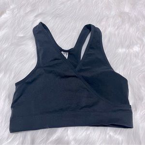 Medela‎ black breastfeeding/pumping bra